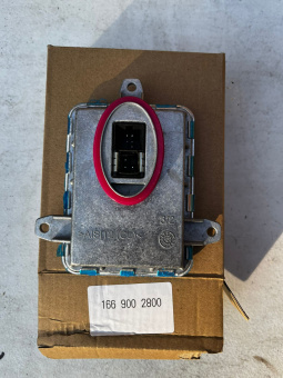 Блок розжига ксенона Mercedes A1669002800 , 10EEG110011